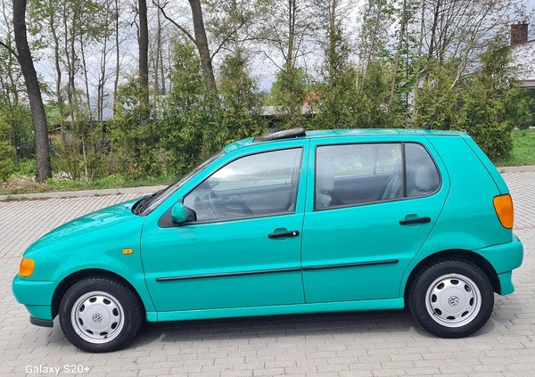 Volkswagen Polo cena 9900 przebieg: 54000, rok produkcji 1998 z Szadek małe 326